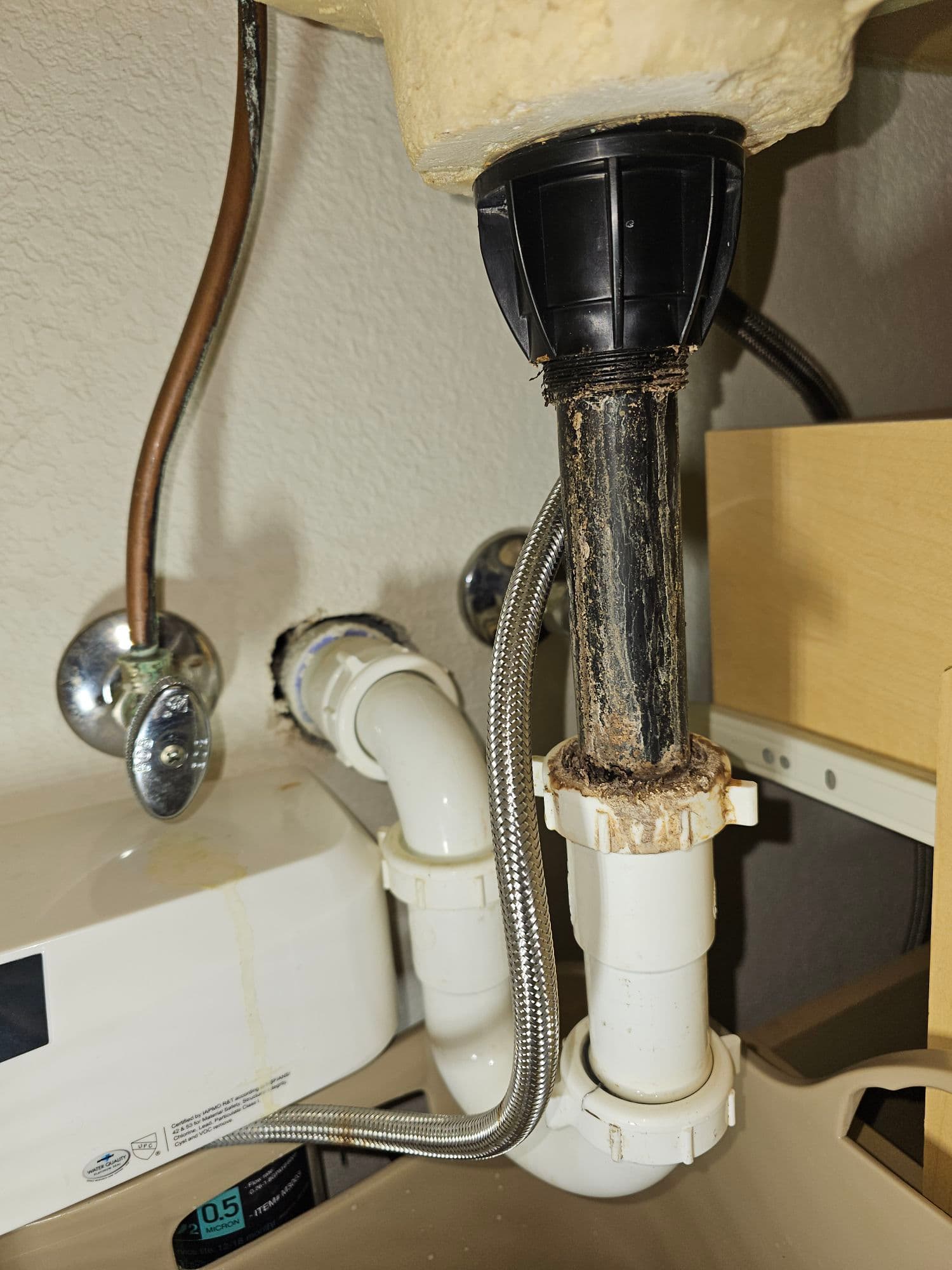 Project Replacing a Leaking Sink P-Trap image