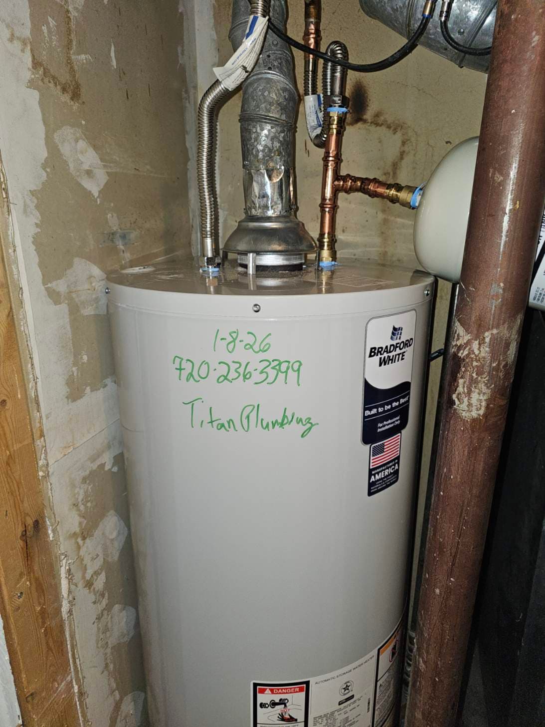Seamless Water Heater Replacement Ensures Dry Basements image